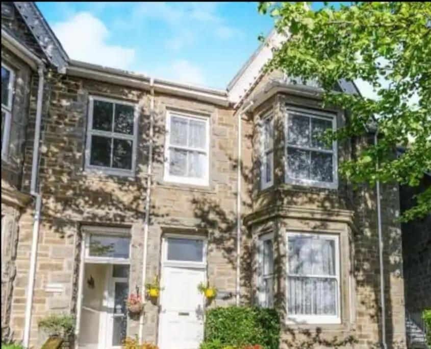 Bright 2 Bedroom Apartment Near Seafront Central Penzance Eksteriør billede