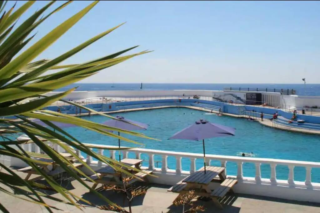 Bright 2 Bedroom Apartment Near Seafront Central Penzance Eksteriør billede
